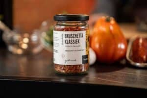 Tapasplank-van-de-bbq-recept-bruschetta