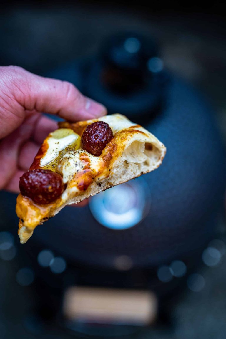 saus guru pitmaster kamado recept 81 scaled - Pizza mozzarella & smoked meatballs