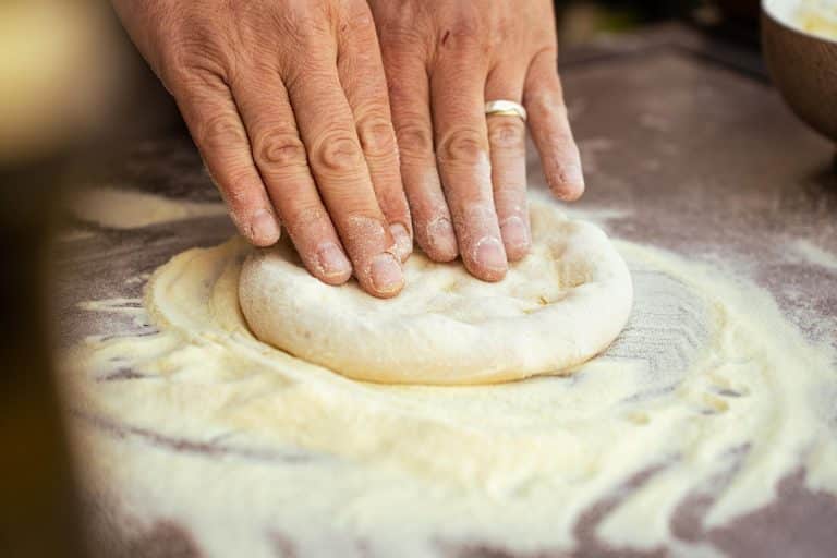 pizzaopdeminimax lowres - Het perfecte pizzadeeg