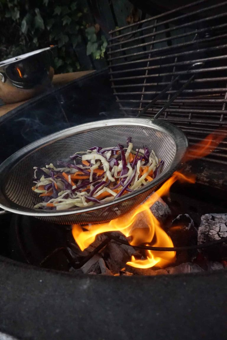 topped champions ribs kamado bbq recept egg 02 scaled - Topped Champions Spareribs w/ flamed Coleslaw