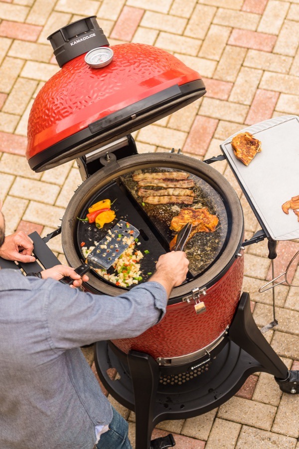 Halve maan speksteen / soapstone Kamado Joe BBQ Experience Center