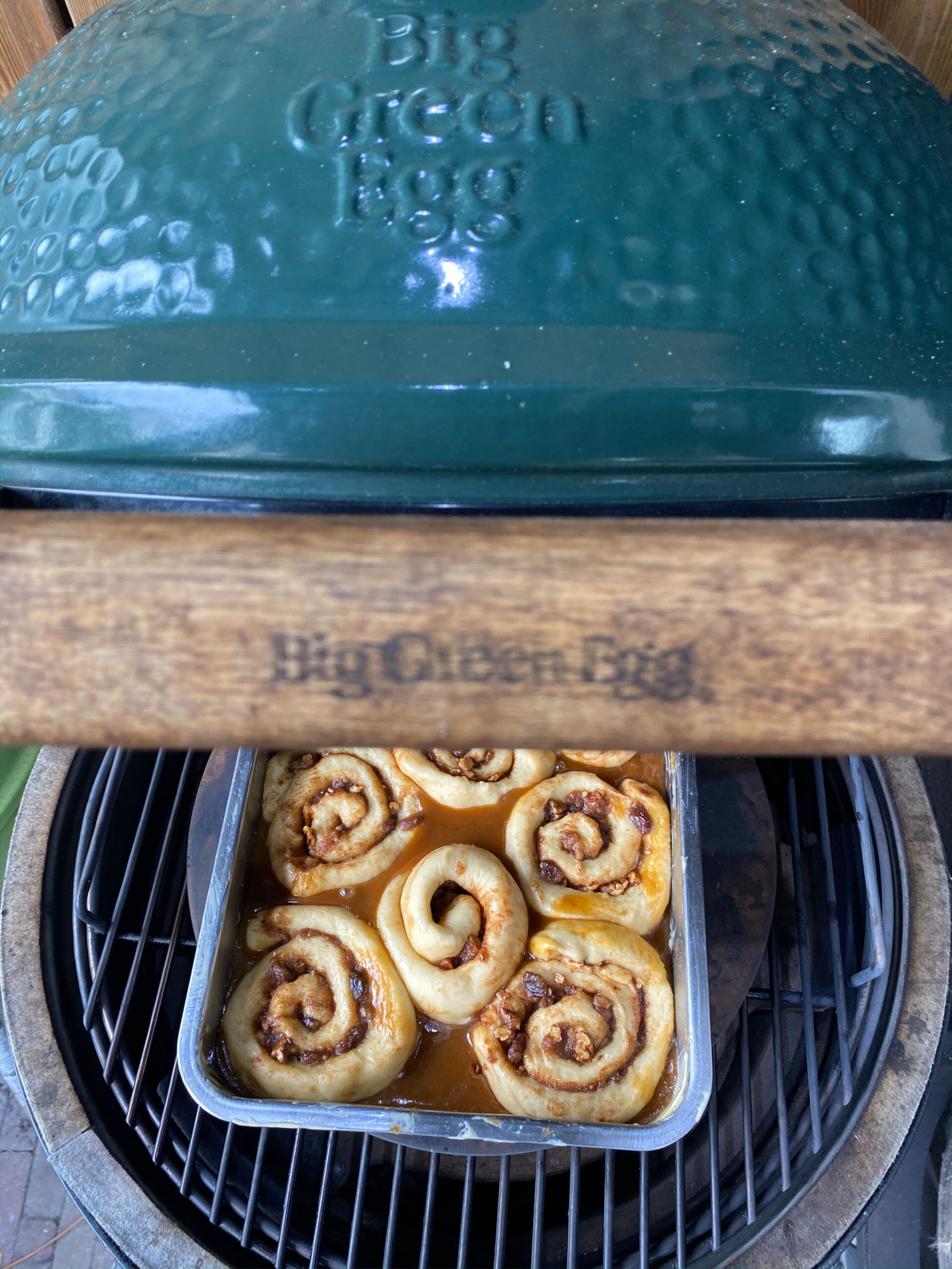 cinnamon-rolls-kamado-bbq-recept-green-egg-18