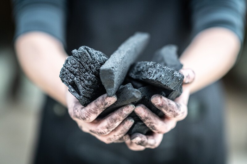 charcoal-houtskool-aansteken-kamado-biggreenegg-tips-hulp