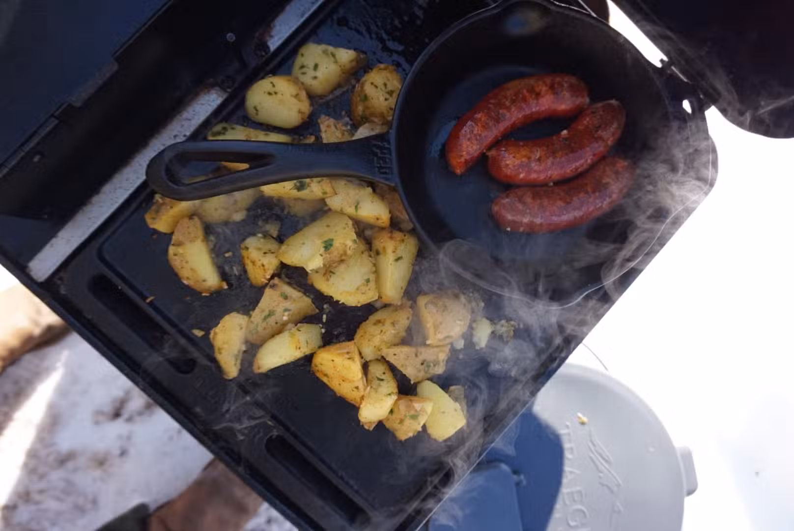 chorizo-patatas-bravas-traeger-pellet-grill-recept5