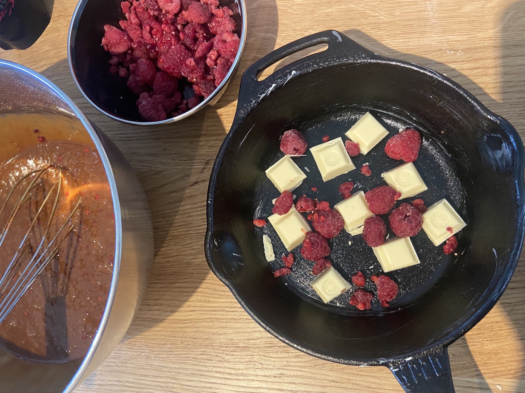 chocolade brownie skillet bbq recept kamado