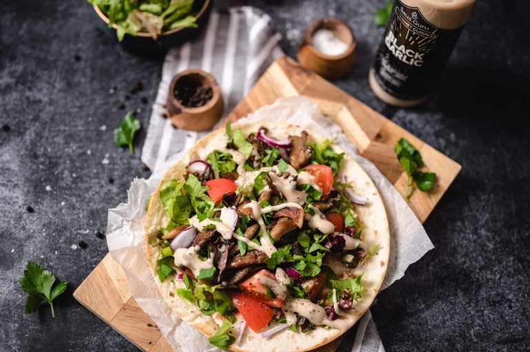 Saus.Guru Saus Black Garlic Shoarma Vegan Paddestoelen Oesterzwam Bbq Kamado Koken scaled - 2021 Style Shawarma - shoarma van oesterzwammen