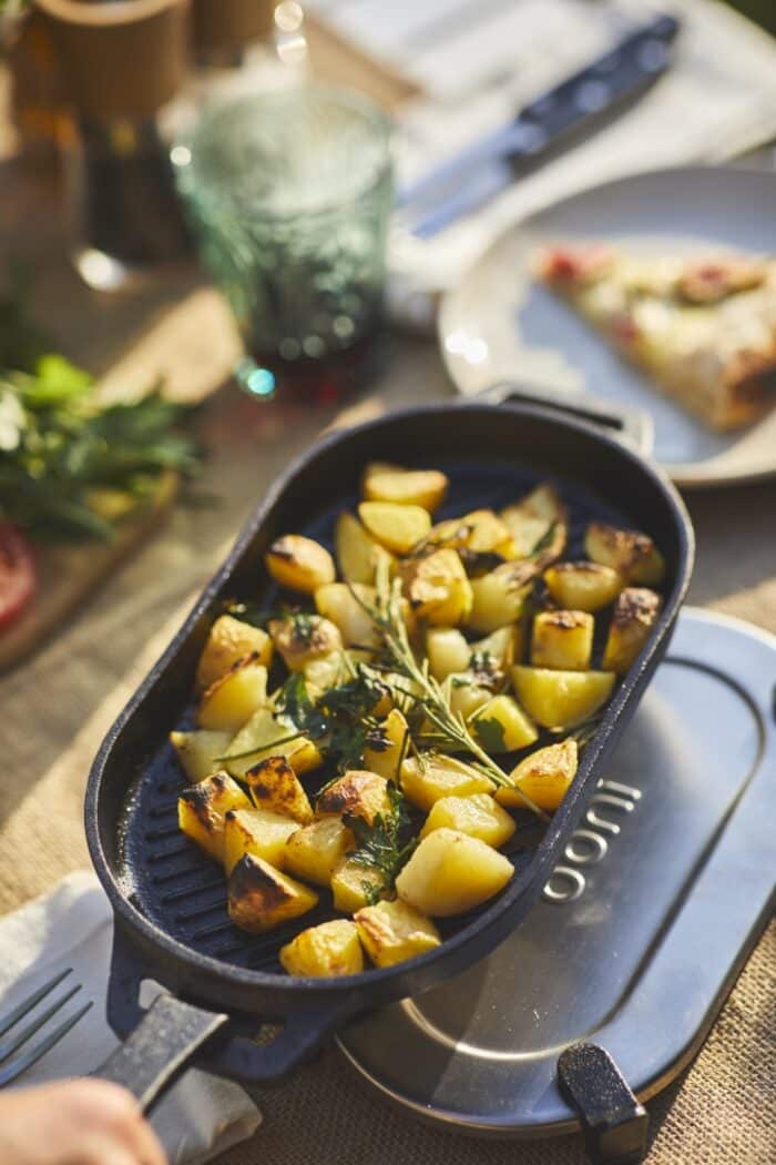 Gietijzeren-grizzler-pan-ooni-4