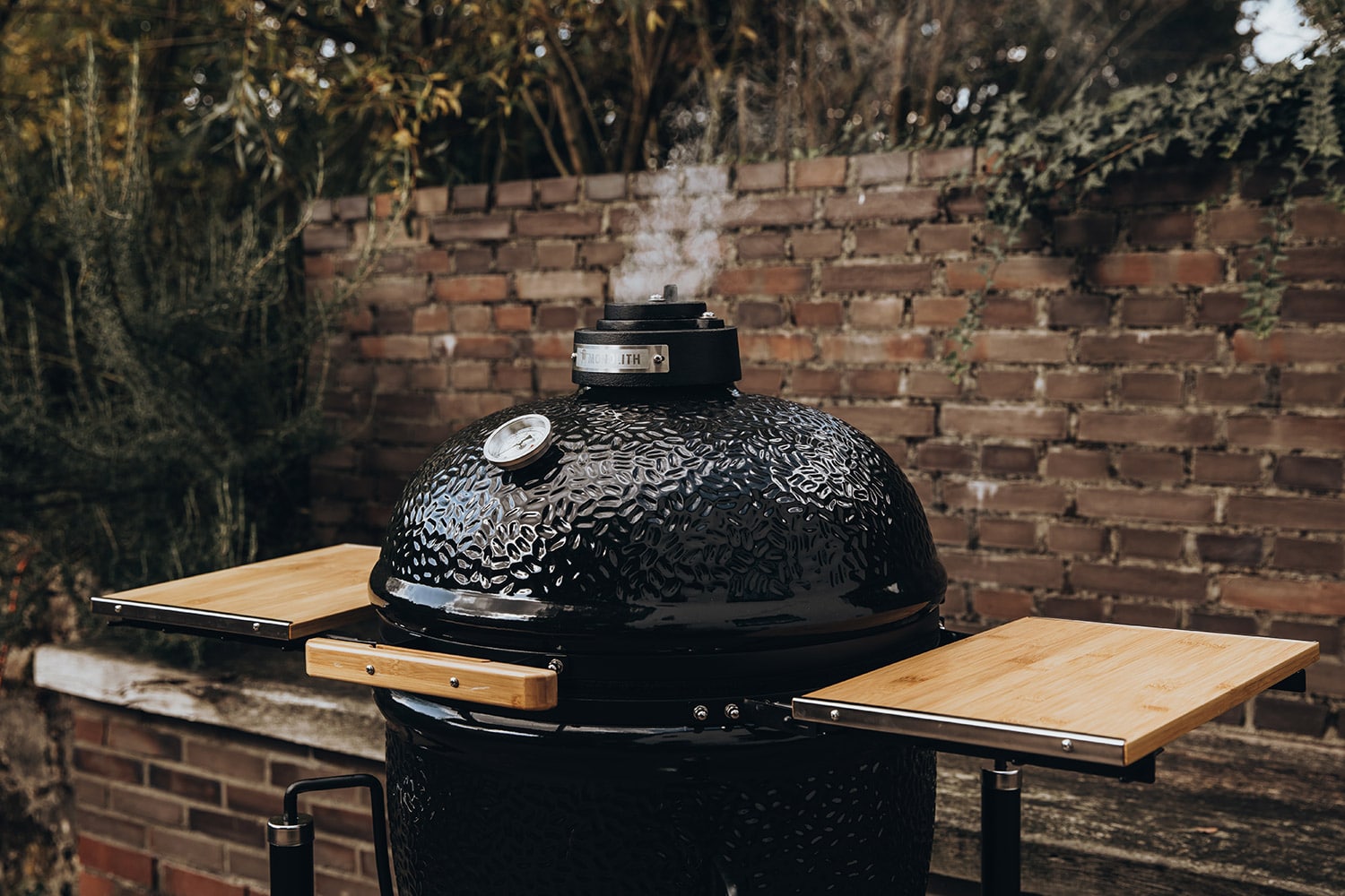 Monolith-Kamado-Classic-Basic-Pro-koken-bbq