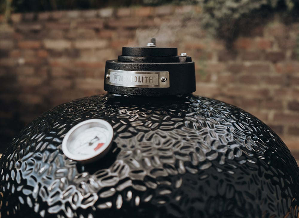 Monolith-zwart-black-kamado-bbq-barbecue