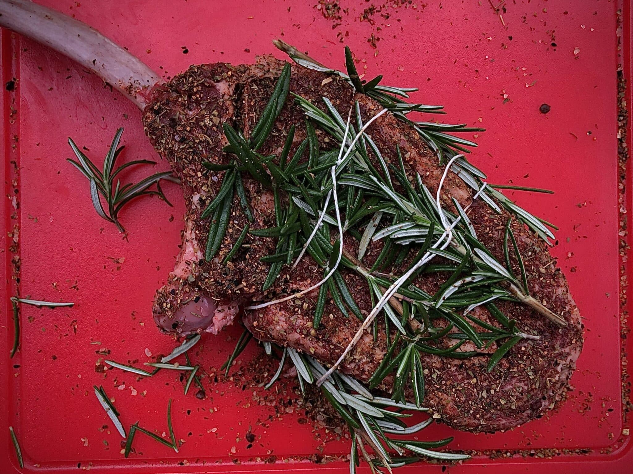 Ribeye gekruid rauw barbecue bbq recepten kamadojpg