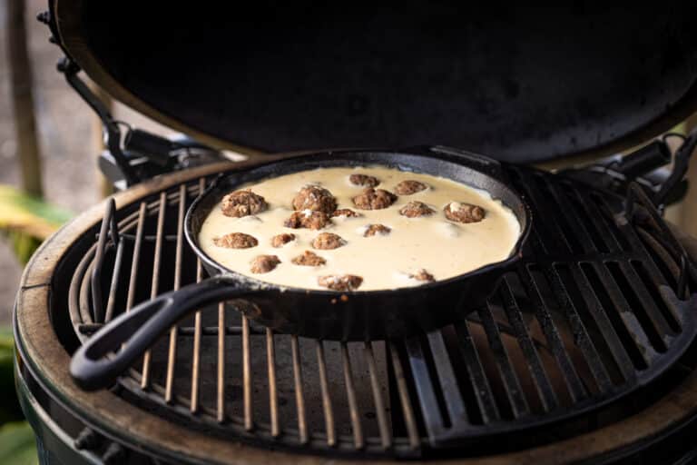 Zweedse-gehaktballetjes-Kottbullar-recept-bbq-barbecue-kamado-skillet