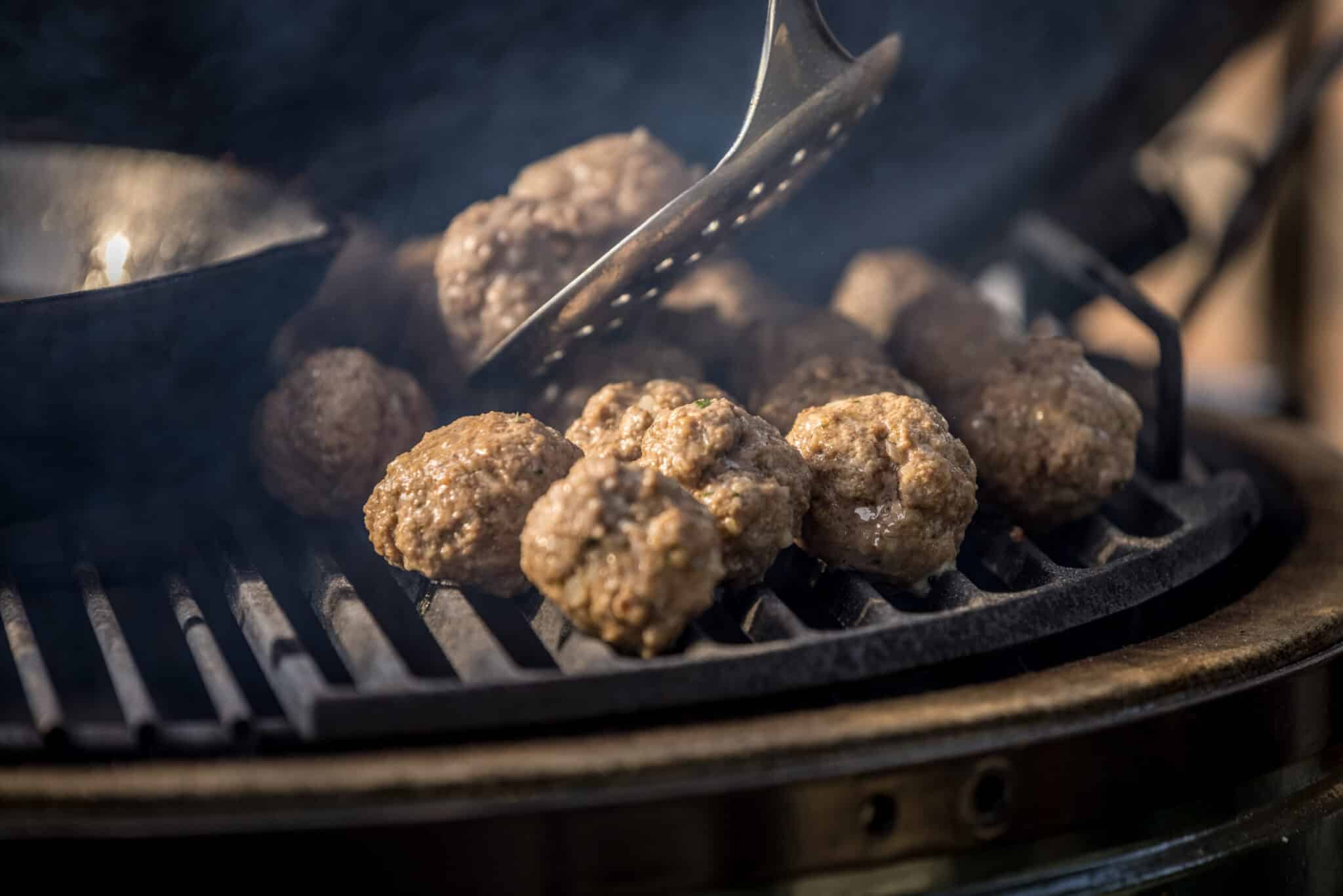 Zweedse-gehaktballetjes-kamado-recept-bbq-bereiding