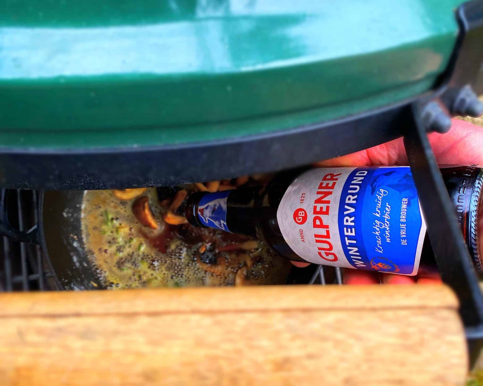 Donker-Biertje-Stoofpotje-Paddestoelen-Dutch-Oven-BBQ-Kamado-Koken-Recepten