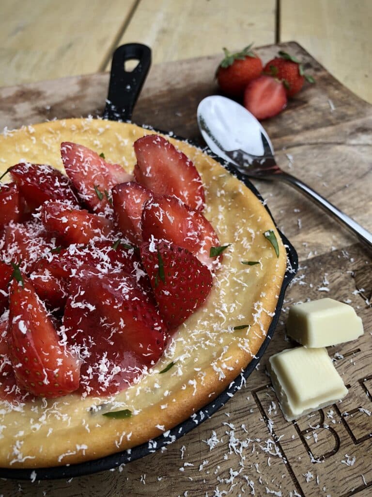Eindreslutaat-strawberry-cheesecake-aardbeien-witte-chocolade-dessert-bbq-barbecue-kamado-pelletgrill
