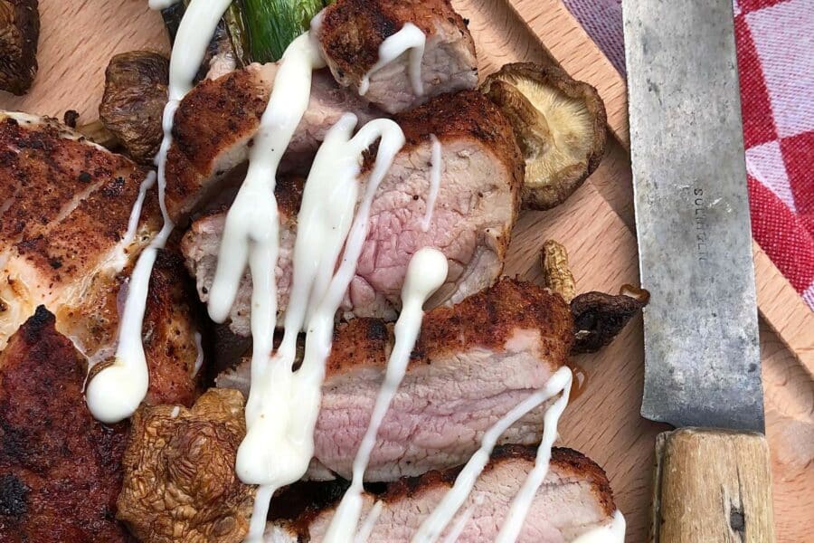 Noord-Afrikaanse-varkenshaas-met-groene-asperges-recept-bbq-kamado