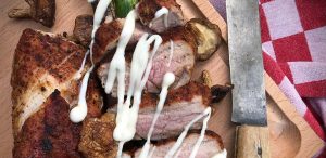 Noord-Afrikaanse-varkenshaas-met-groene-asperges-recept-bbq-kamado