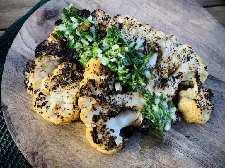 Bloemkool steaks met zeer pittige chimichurri van de kamado bbq recept