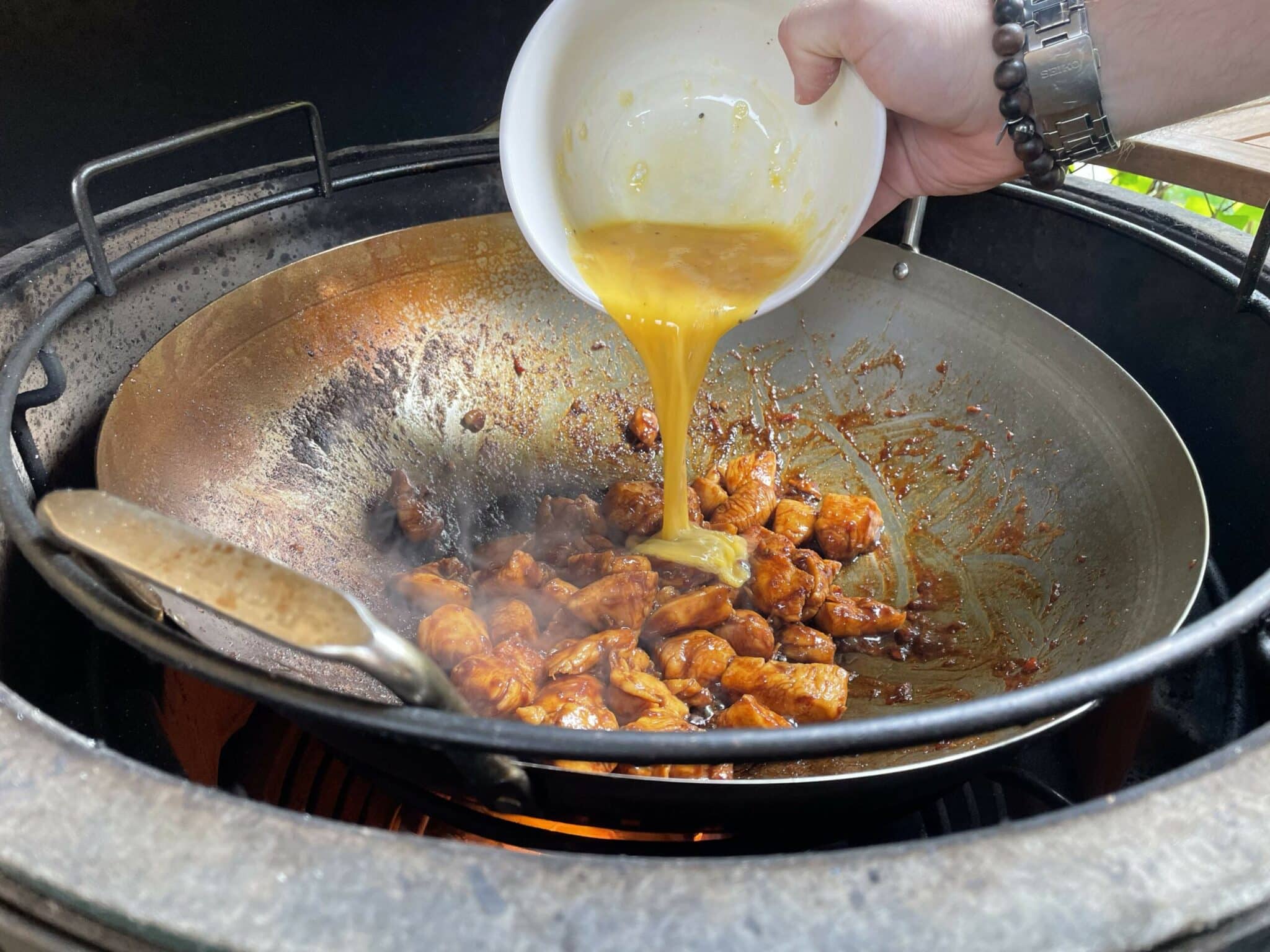Ei in wok bbq recept wok gerecht kip garen kamado bbq