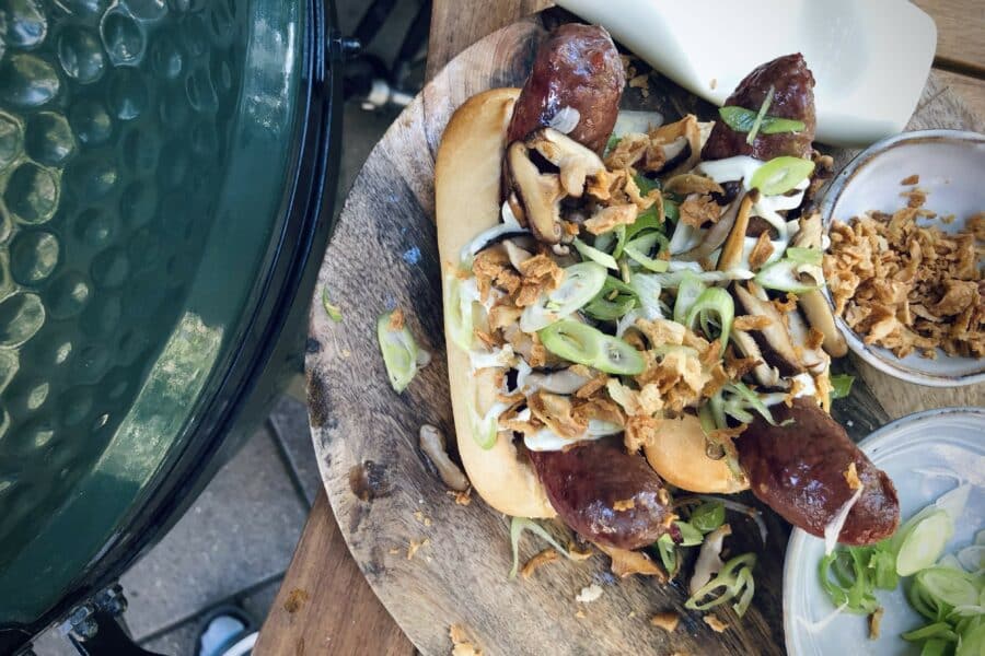 eindproduct wagyu hotdogs van de kamado bbq barbecue recept