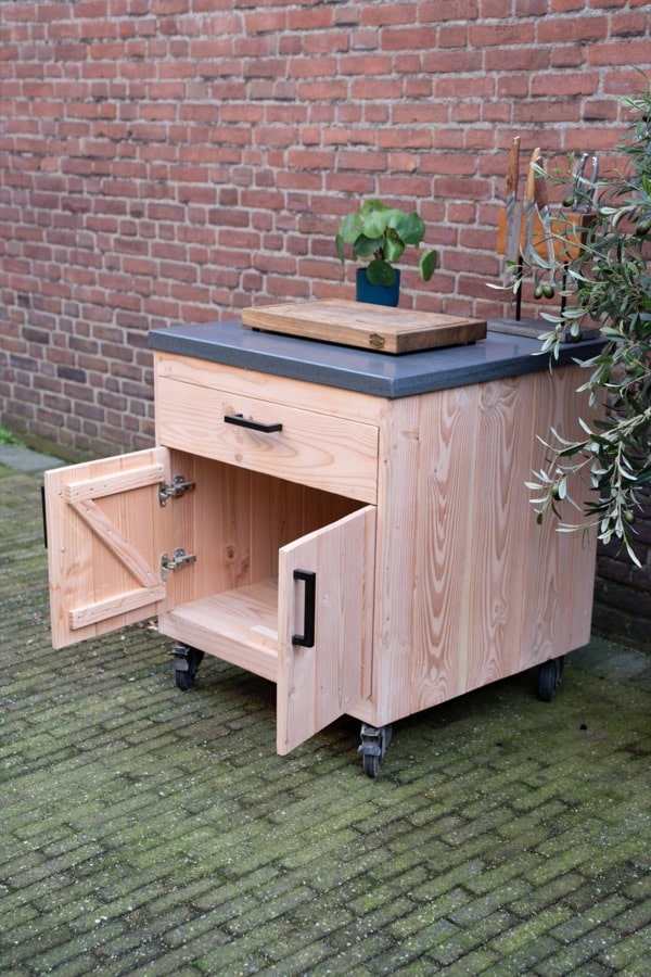 Mise en Place meubel Douglas / Beton BBQ Experience Center