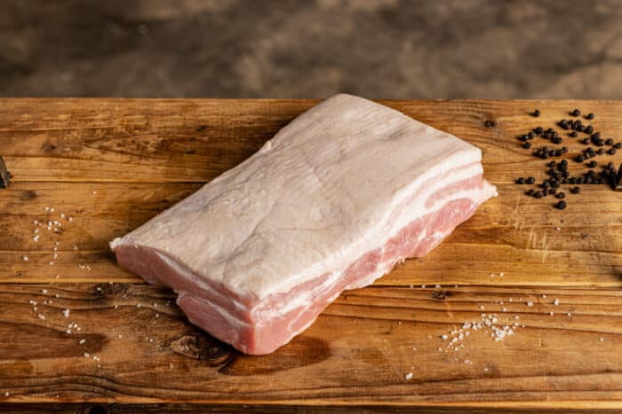 Buikspek-met-zwoerd-blk-1-varken