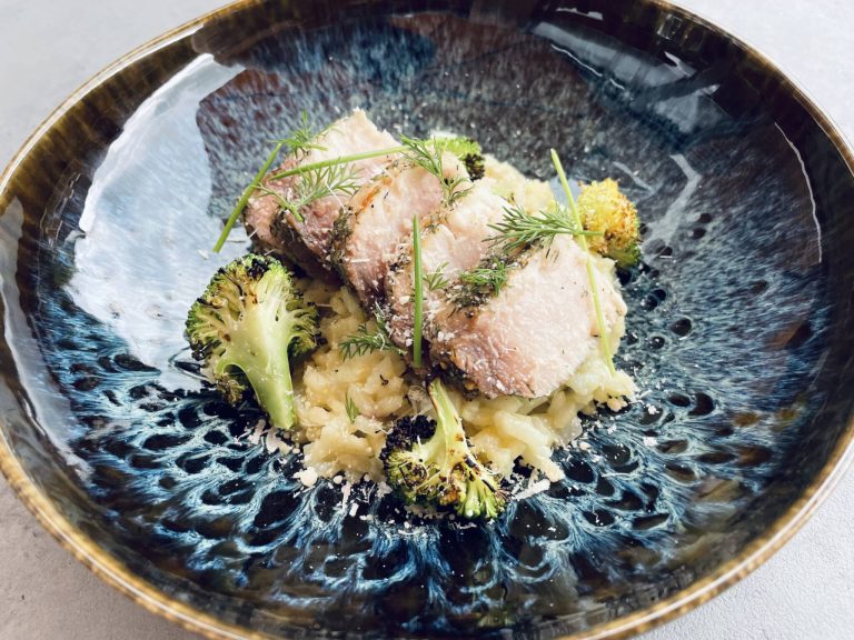 Eindresultaat zwaardvis scaled - Gegrilde zwaardvis met risotto uit de skillet