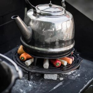 Gietijzeren-onderzetter-petromax-7