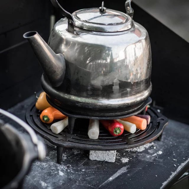 Gietijzeren-onderzetter-petromax-7