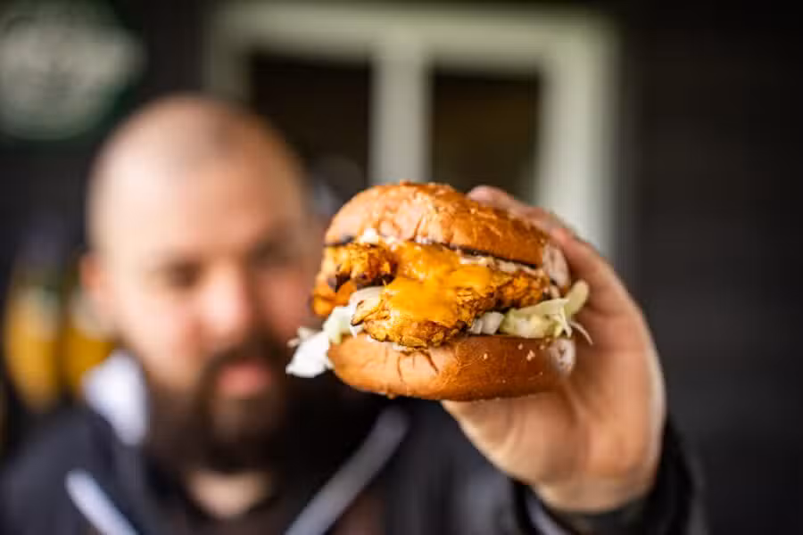 Crispy-chicken-burger-4-