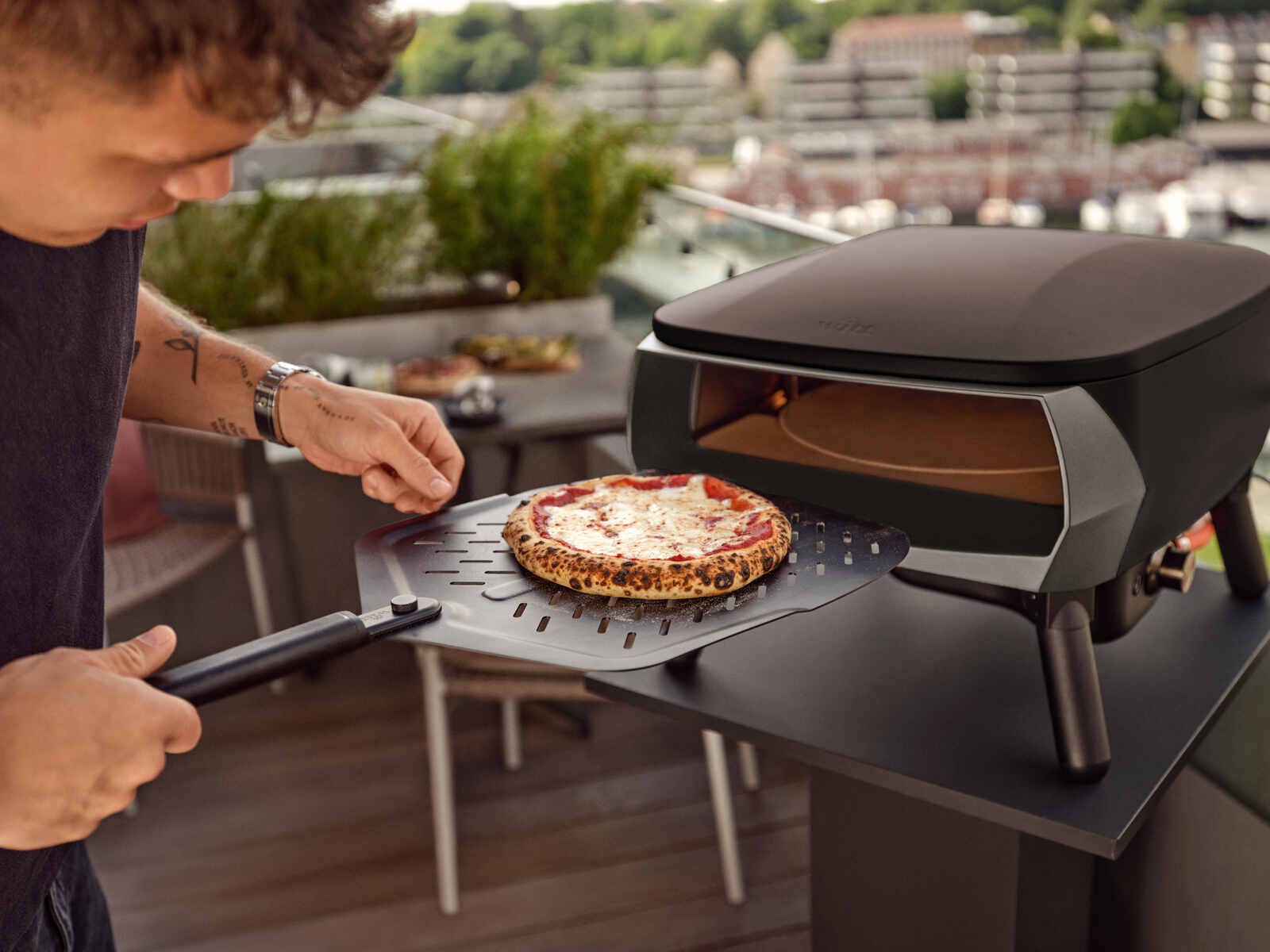 witt piccolo rotante pizza oven 13 inch sfeerfoto1 - Witt Pizzaovens kopen bij BBQ Experience Center