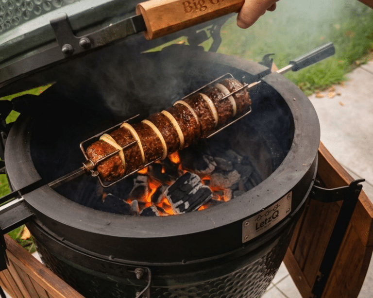 berenklauw satesaus bbq experience center - Berenhap met satésaus van het spit
